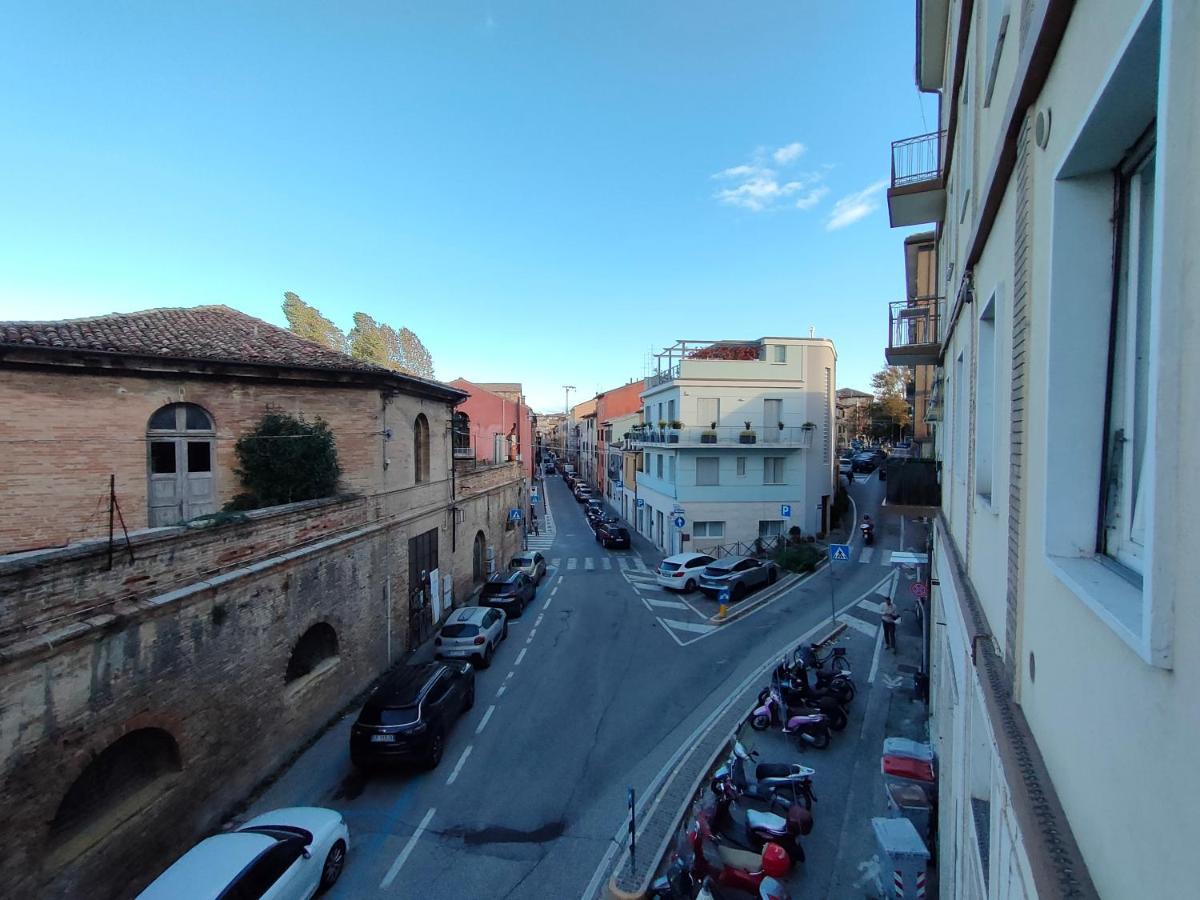 La Casa Di Ewa - Pesaro Centro-Mareアパートメント エクステリア 写真